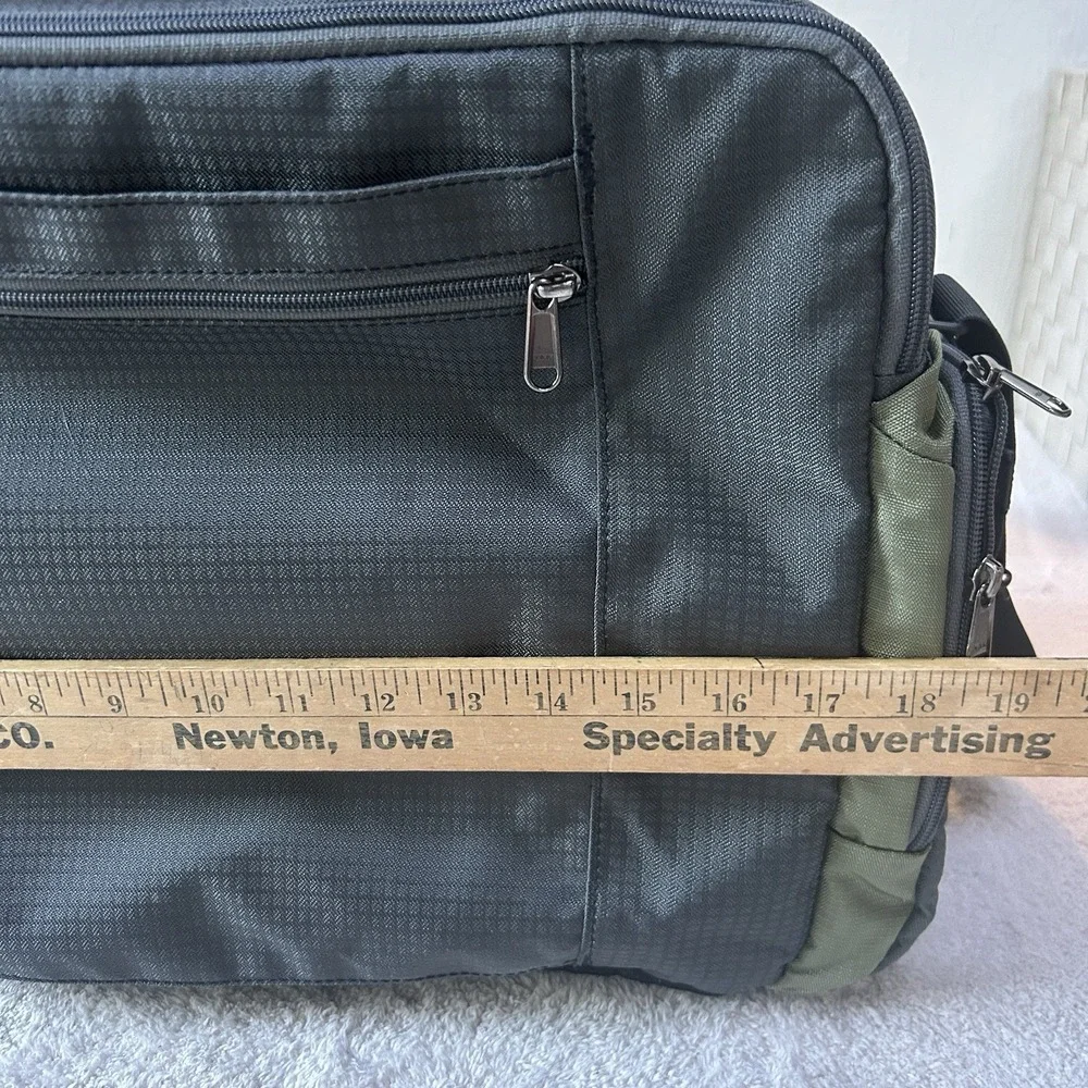 Eagle Creek CarryOn ES Tote Bag 17